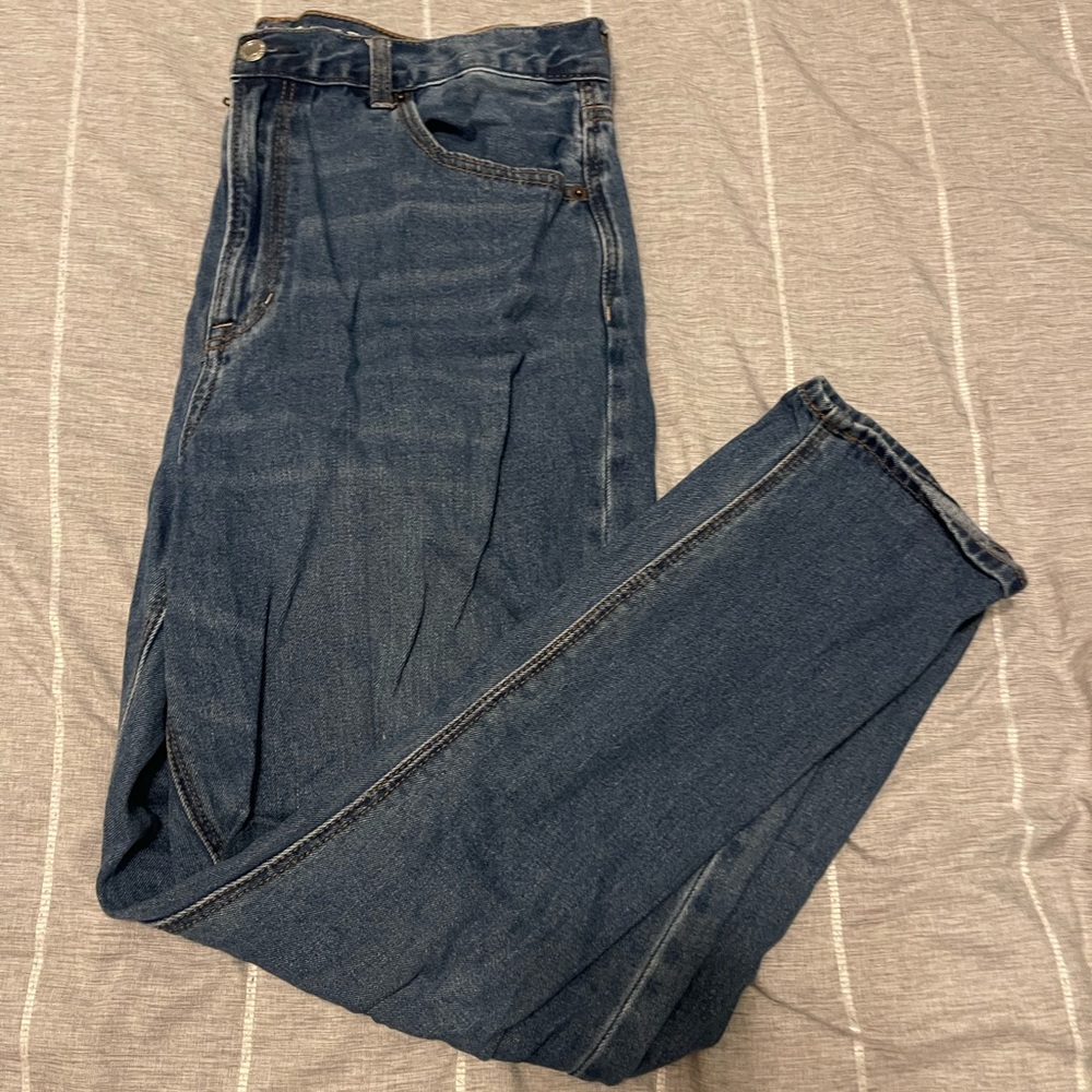 American Eagle Mom Jean Medium Wash Size 14